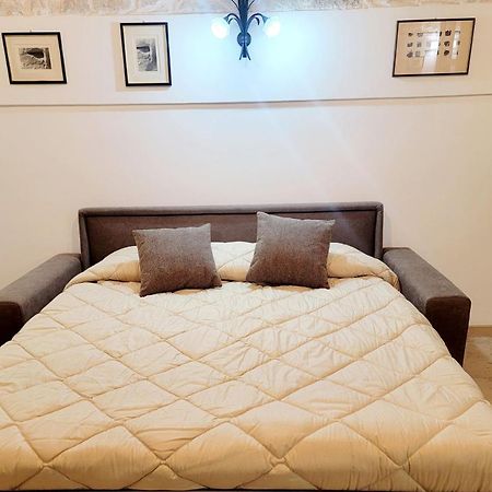 Ferienwohnung Giovinazzo Historic Apulia Old Town Stone House With Private Patio Exterior foto